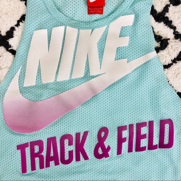 Nike Crop Athletic Tank - Sz XL - Picture 2 of 3